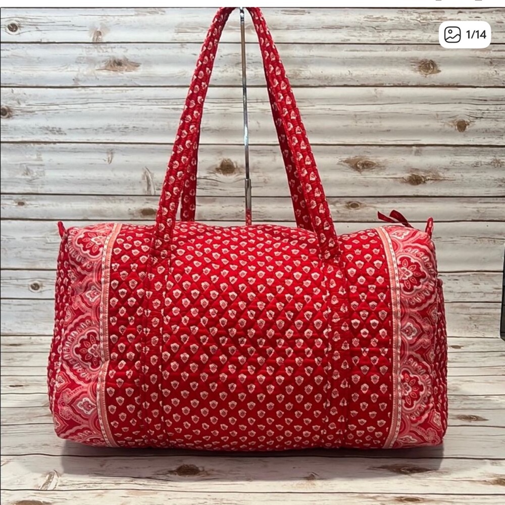 Vera Bradley Nantucket Red Quilted Duffel Bag – Vintage, Very Good Condition